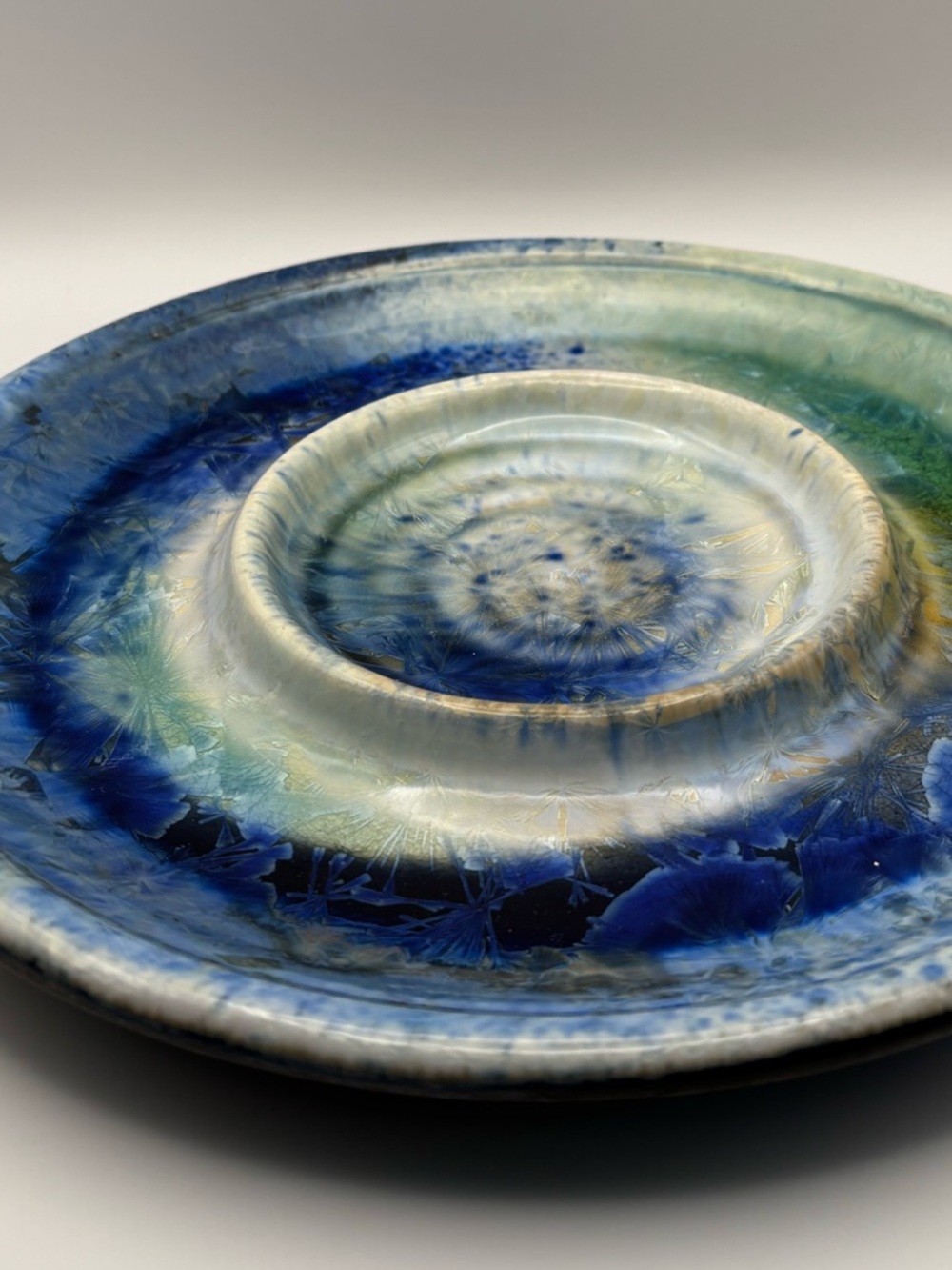 Kent Follette Signed Glazed Blue & Green Decorative Ceramic Serving Plate - Picture 6 of 9
